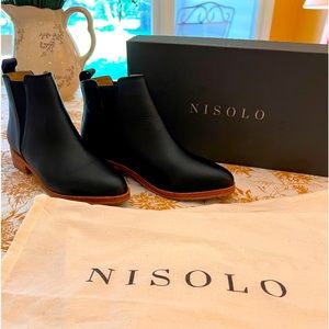 Nisolo Everyday Chelsea Boot- only worn once!